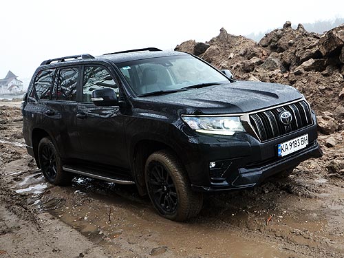     Toyota Land Cruiser Prado. - - Toyota