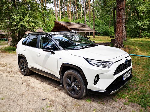 - Toyota RAV4 Hybrid.      RAV4?