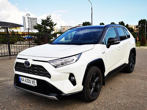 - Toyota RAV4 Hybrid.      RAV4? - Toyota