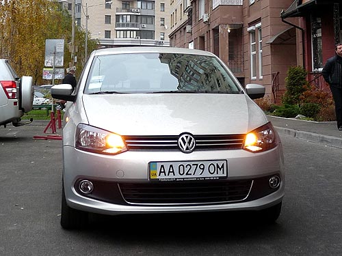 - Volkswagen Polo sedan:   