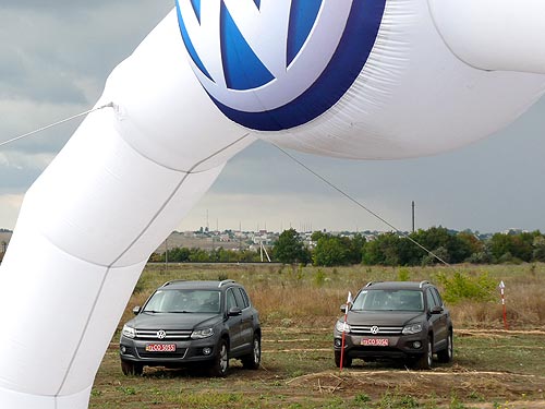 -  Volkswagen Tiguan:   