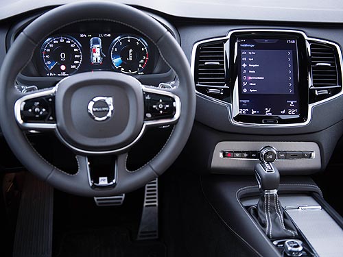  . Volvo XC90 Hybrid       