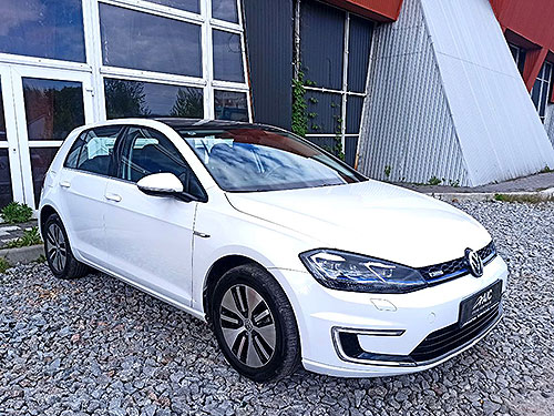      Volkwagen e-Golf    4 400 .  * - 