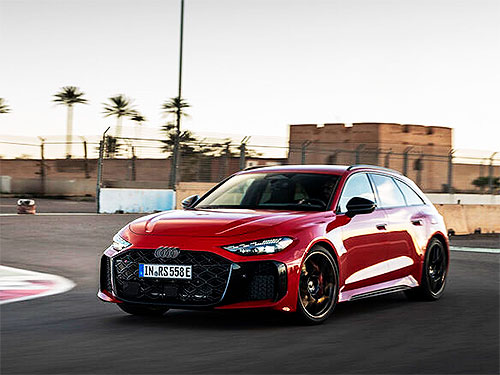 ����� Audi RS5 ��������� ������������ � ������� - Audi