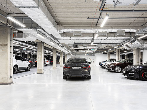     -     BMW Premium Selection - BMW