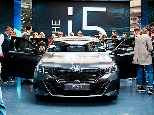      BMW i5 - BMW