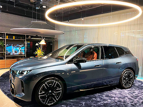     -SUV  BMW - BMW