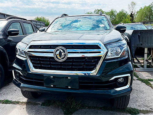 Dongfeng Rich 6   Nissan Navara     - Dongfeng