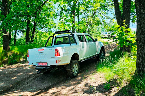   Tata Xenon X2     - Tata