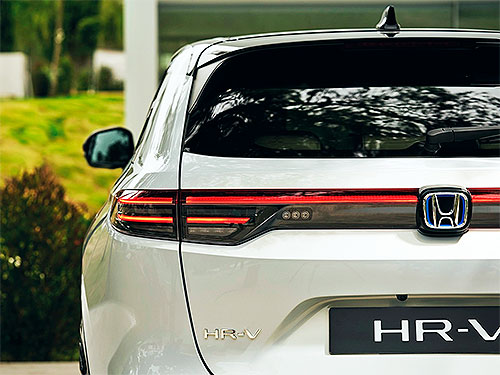  Honda HR-V    - Honda