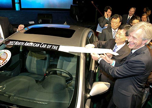 Hyundai Elantra    2012   - Hyundai