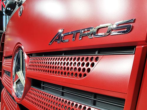 Почему новый Mercedes-Benz Actros стал самым «продвинутым» грузовиком в мире - Mercedes-Benz