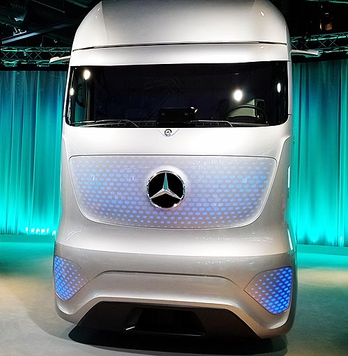 Чем Mercedes-Benz удивит в ближайшие годы. Репортаж с Лаборатории Будущего - Mercedes-Benz