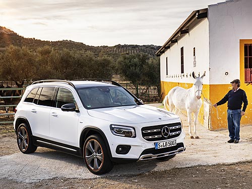      7-  Mercedes-Benz GLB - Mercedes-Benz