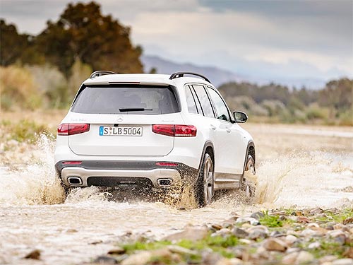      7-  Mercedes-Benz GLB - Mercedes-Benz