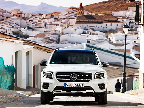      7-  Mercedes-Benz GLB - Mercedes-Benz