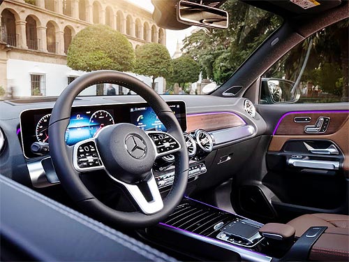      7-  Mercedes-Benz GLB - Mercedes-Benz