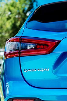     Nissan Qashqai  .   - Nissan