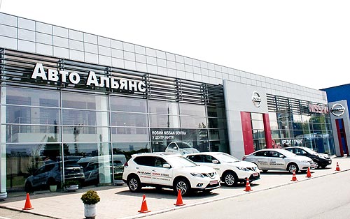 Купить Автомобиль Дилер Ниссан