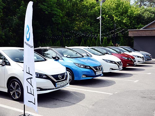  .     Nissan Leaf - Nissan