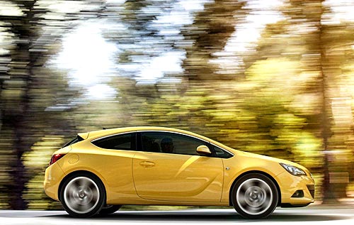Ваша новая страсть. В Украине начали принимать индивидуальные заказы на Opel Astra GTC - Opel