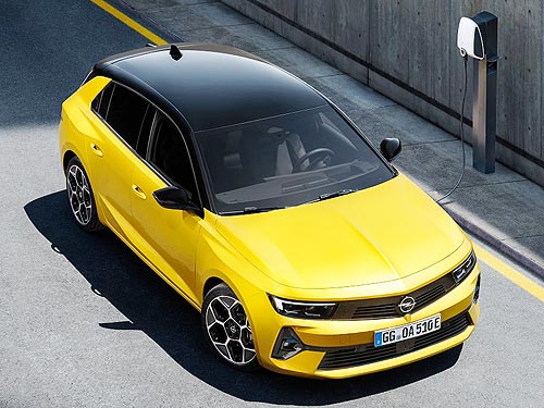    Opel Astra.      2022  - Opel