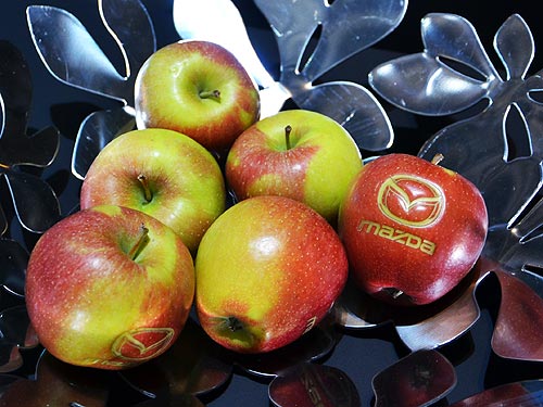 Mazda ��������� Volvo. ������� Mazda �� ���������� � ������ - Mazda