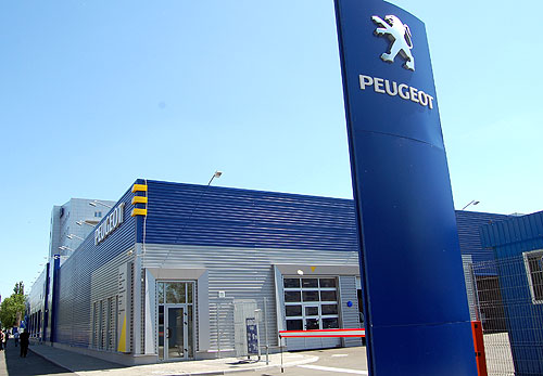      Peugeot - Peugeot