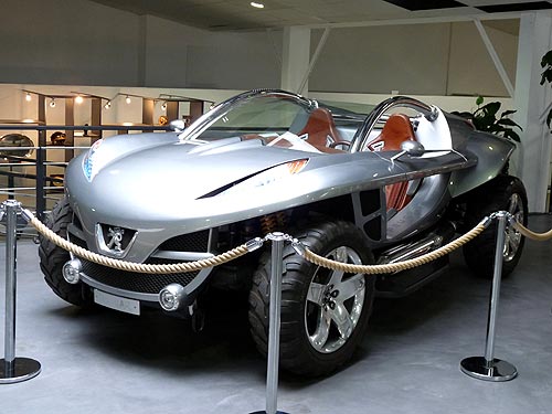 Живые экспонаты музея Peugeot