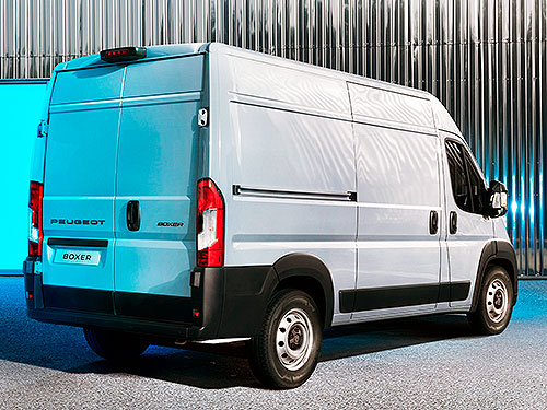  PEUGEOT Boxer          - PEUGEOT
