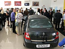   Renault    3    100  - Renault
