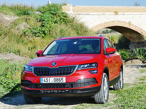 SKODA KAROQ        SUV - SKODA