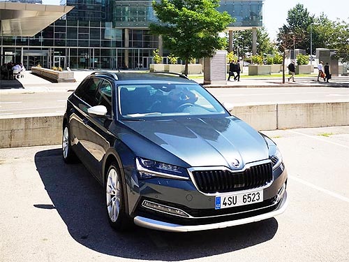     Skoda Superb 2019 - Skoda