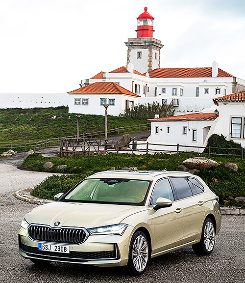    Skoda Superb.      2024  - Skoda