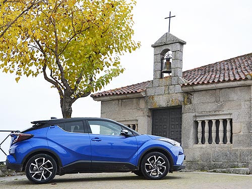 Toyota C-HR:     - - Toyota