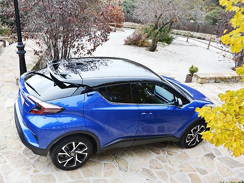 Toyota C-HR:     - - Toyota