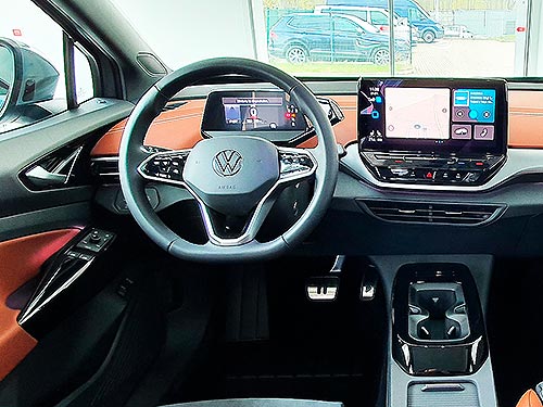 Volkswagen ID.4 четвертий місяць лідирує на ринку України - Volkswagen