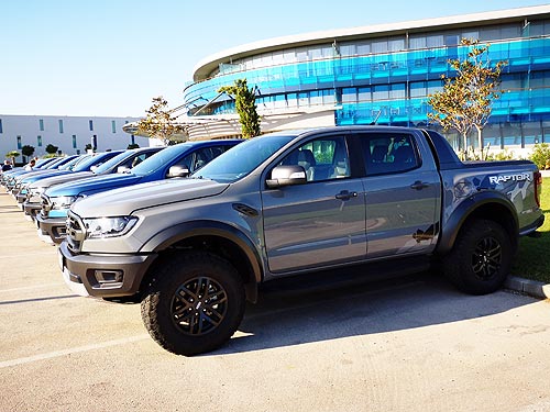  ,     .    Ford Ranger Raptor.   - Ford