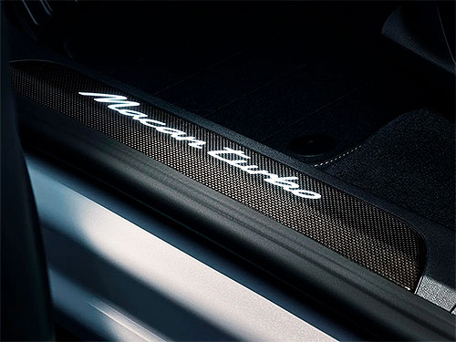  ALMAZ GROUP  Porsche Electric Day - Porsche