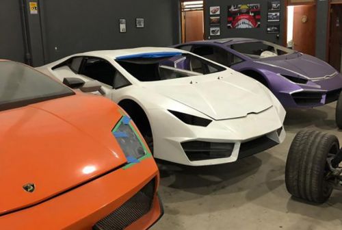       Ferrari  Lamborghini
