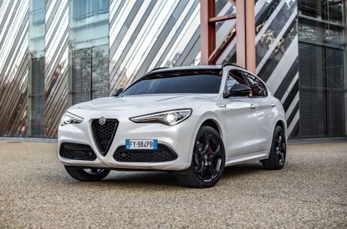  Alfa Romeo Stelvio    - Alfa Romeo