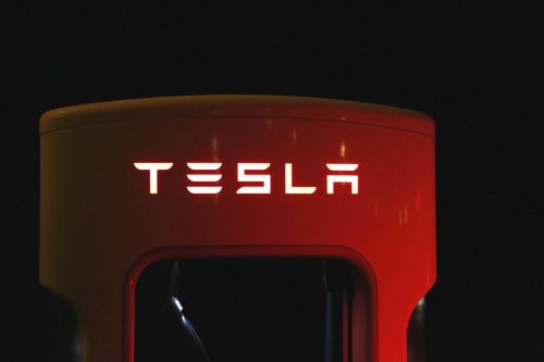 Tesla        - Tesla