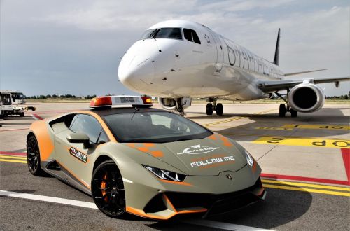 Lamborghini      2022  - Lamborghini