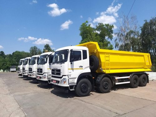          Dongfeng Trucks - Dongfeng