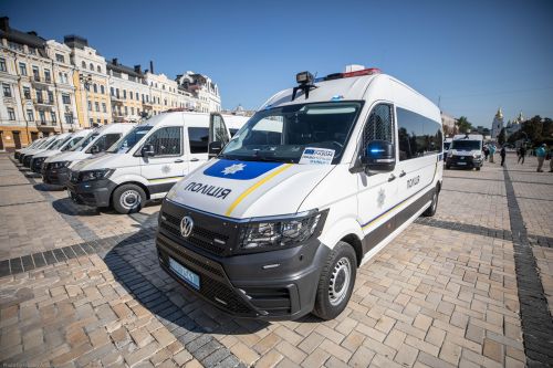 Национальная полиция получила автомобилей и оборудования на 3,4 млн Евро - полиц
