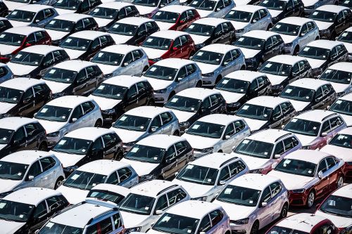 Сколько автомобилей не выпустил мировой автопром из-за дефицита чипов - дефицит