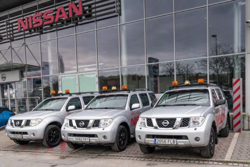 Nissan пожертвував автомобілі для допомоги постраждалим в Україні - Nissan