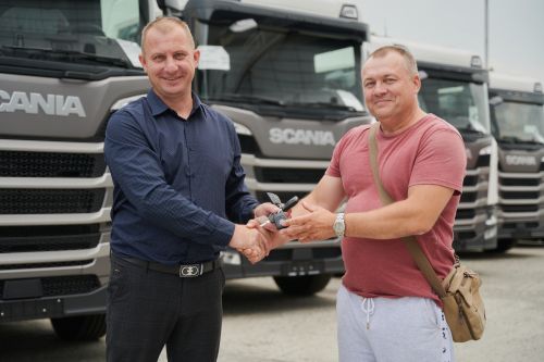 В Scania розповіли, які версії вантажівок замовляють для перевезення нафтопродуктів по Україні - Scania