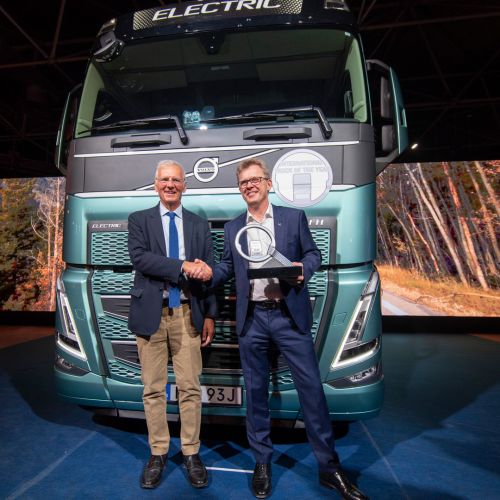 Вперше в історії титул International Truck of the Year отримала електрична вантажівка  - Volvo