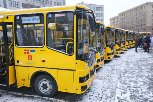 Данія закупила 34 шкільних автобусів для українських міст